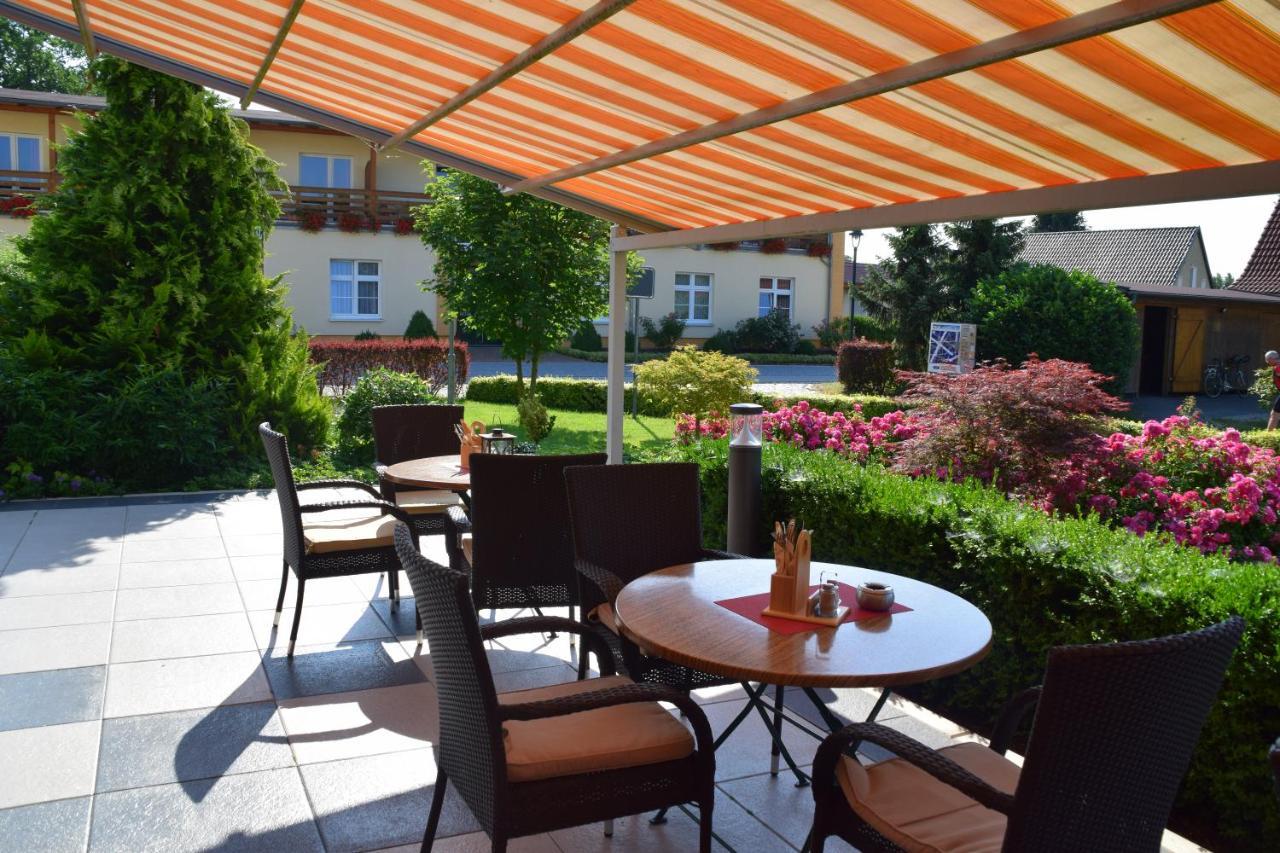 Land-Gut-Hotel Seeblick Klietz Exterior photo