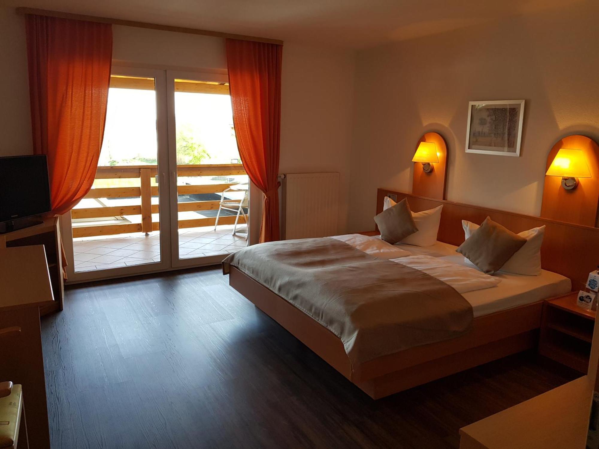 Land-Gut-Hotel Seeblick Klietz Exterior photo