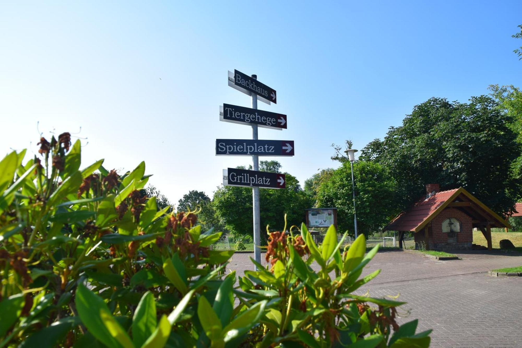 Land-Gut-Hotel Seeblick Klietz Exterior photo