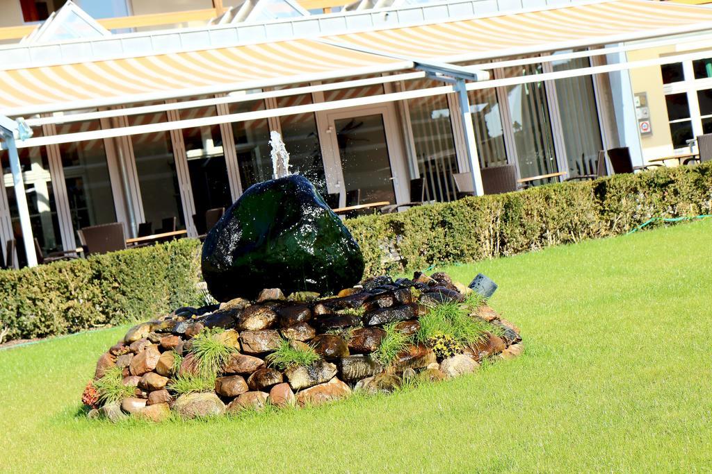 Land-Gut-Hotel Seeblick Klietz Exterior photo