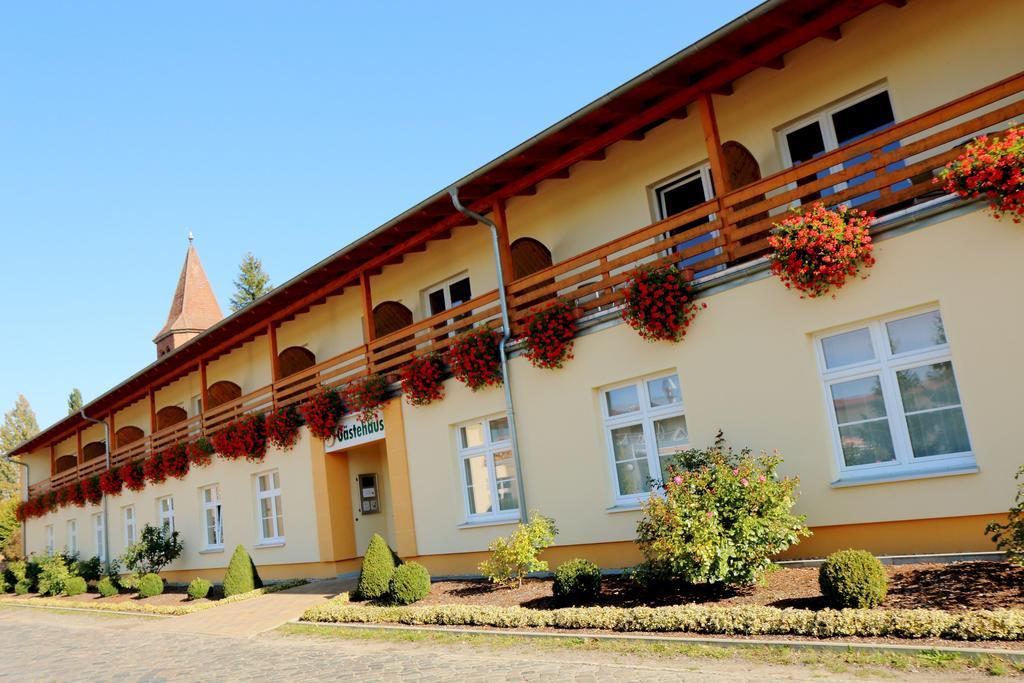 Land-Gut-Hotel Seeblick Klietz Exterior photo
