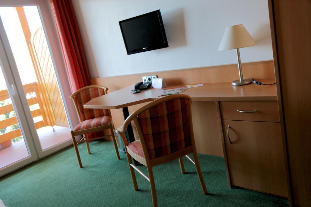 Land-Gut-Hotel Seeblick Klietz Exterior photo